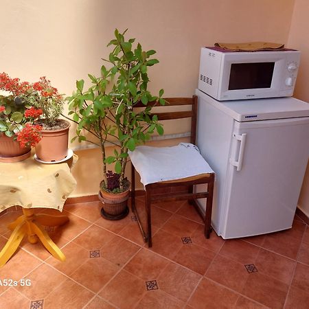 Homestay Kostadinov Pomorie Exteriör bild
