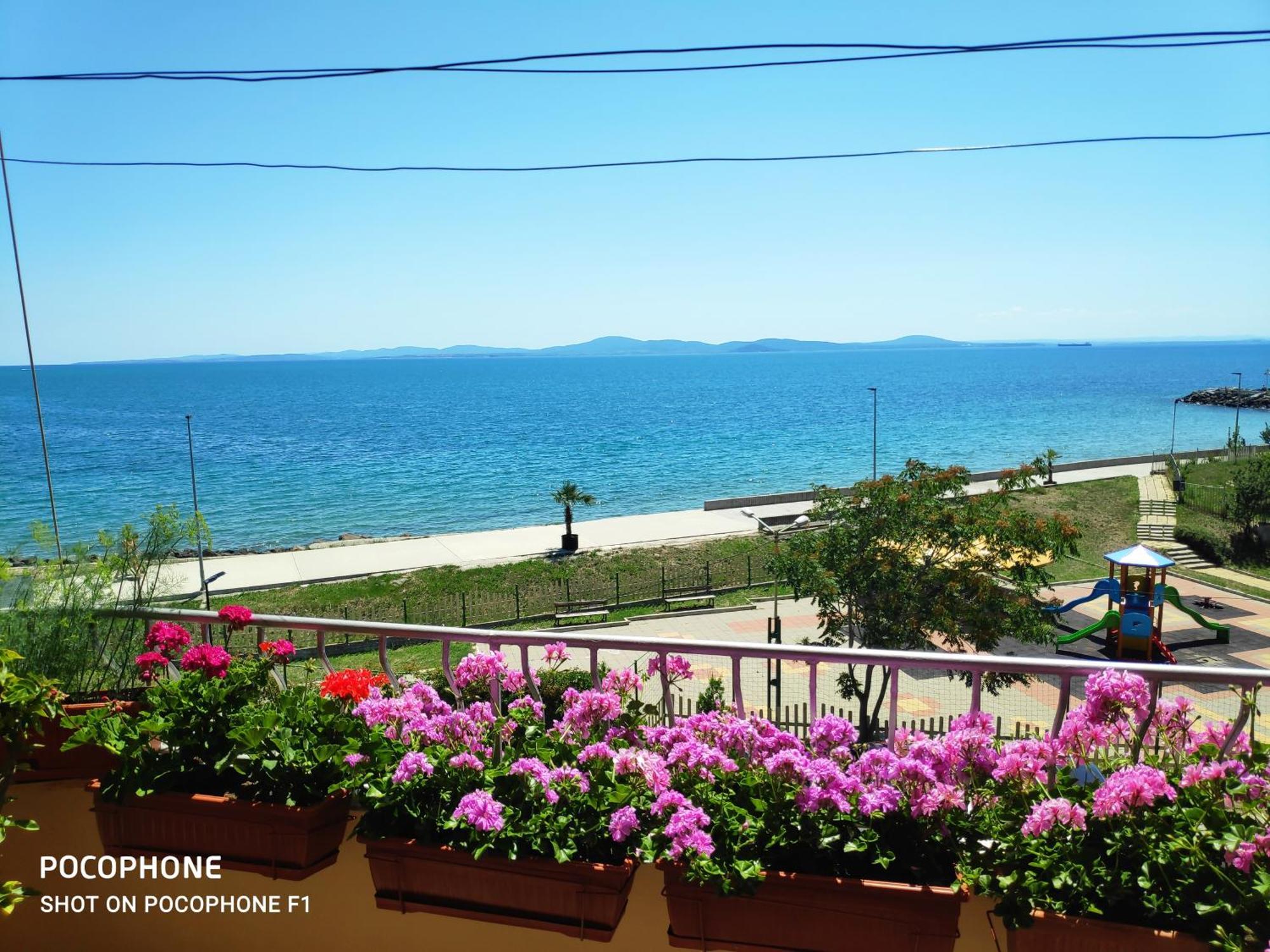Homestay Kostadinov Pomorie Exteriör bild